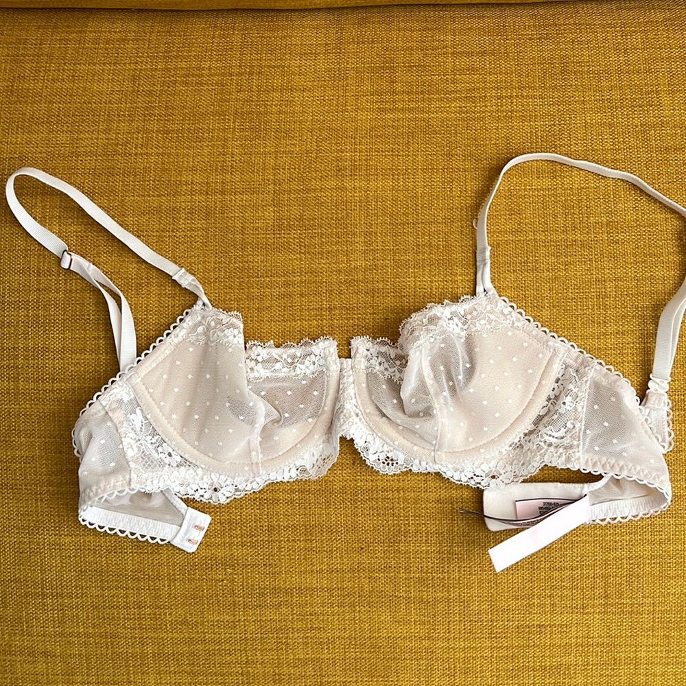 Victoria’s Secret bra. Balconette / demi style. White Lace. NEVER WORN - NWOT.